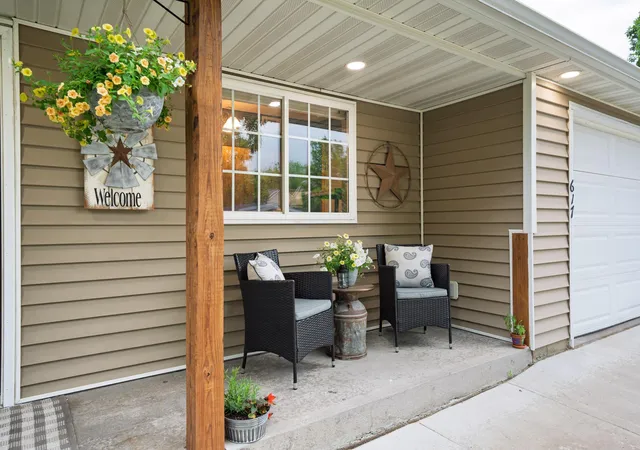 39th image of 617 12th St, Farmington, MN 55024 | MLS# 7093075
