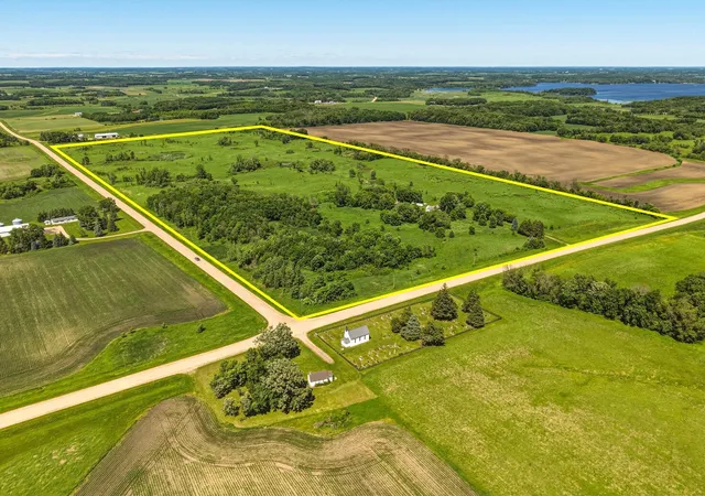 1st image of 10821a 160th St W, Kilkenny, MN 56052 | MLS# 7093098