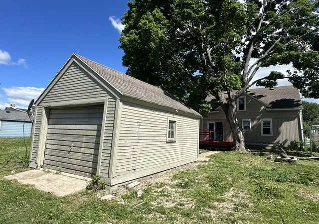 9th image of 905 9th Ave Sw, Austin, MN 55912 | MLS# 7093113