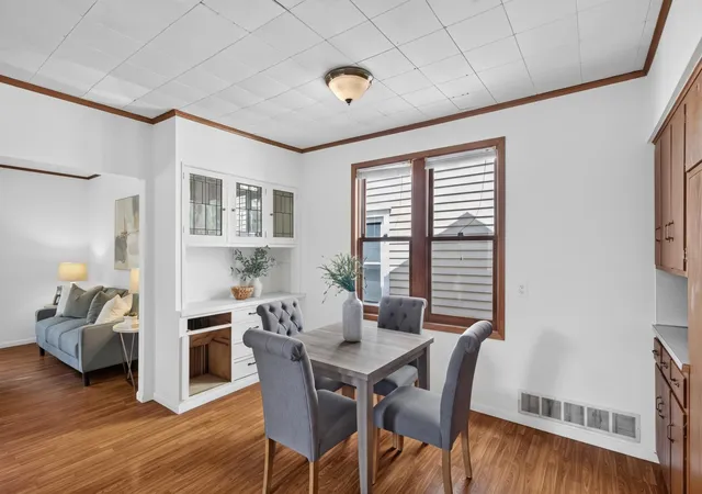 Photo 3 of Single family home for sale at 1124 Norton St, Saint Paul, MN 55117 | MLS# 7093129 | Listing updated on 2026-10-23