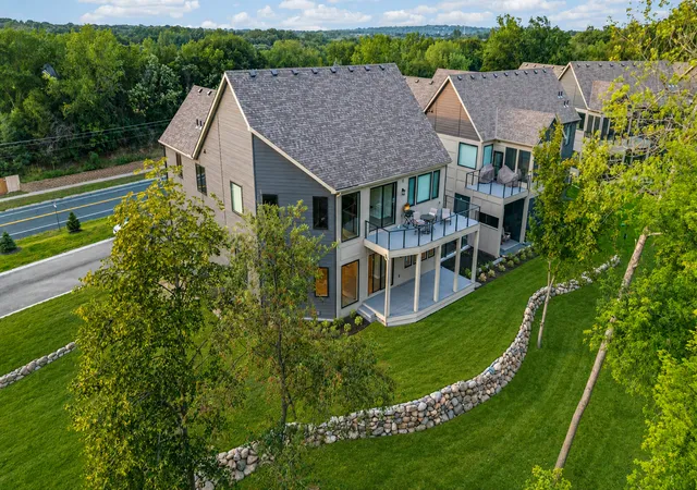Photo 4 of Single family home for sale at 4759 Linden Cvs Ln, Savage, MN 55378 | MLS# 7093131 | Listing updated on 2026-09-13