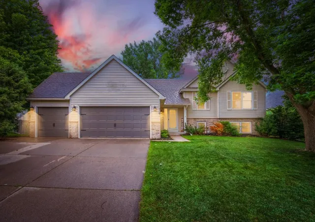 Homes for sale in Cottage Grove, MN | 9182 Jergen Bay S, Cottage Grove, MN 55016 | MLS# 7093144