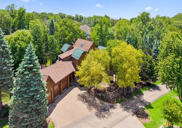 Photo 2 of Single family home for sale at 2439 Emerald Trl, Hopkins, MN 55305 | MLS# 7093161 | Listing updated on 2026-09-25