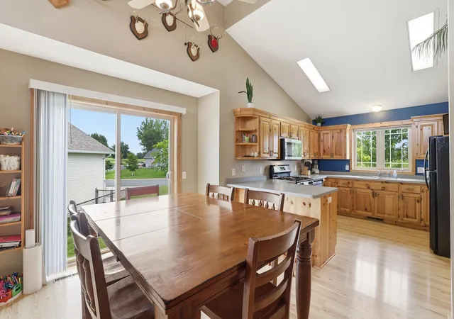 Photo 4 of Sale Pending at 1202 Sunset Blvd NW, Montgomery, MN 56069 | MLS# 7093164 | Listing updated on 2026-09-19