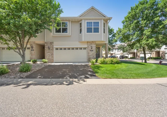 Photo 2 of Sale Pending at 11627 Prospect Curv, Saint Paul, MN 55129 | MLS# 7093200 | Listing updated on 2026-08-26