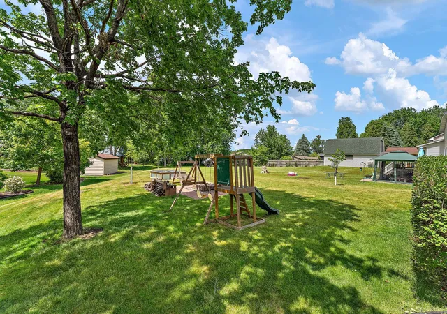 Homes for sale in Apple Valley, MN | 15659 Highview Ln, Apple Valley, MN 55124 | MLS# 7093210