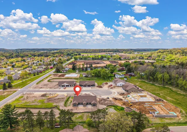 2nd image of 1060 Legend Ln, River Falls, WI 54022 | MLS# 7093224