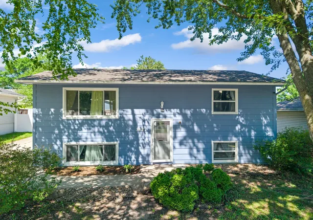 Photo 1 of Single family home for sale at 3821 15th Avenue Nw, Rochester, MN 55901 | MLS# 7093235 | Listing updated on 2026-10-06