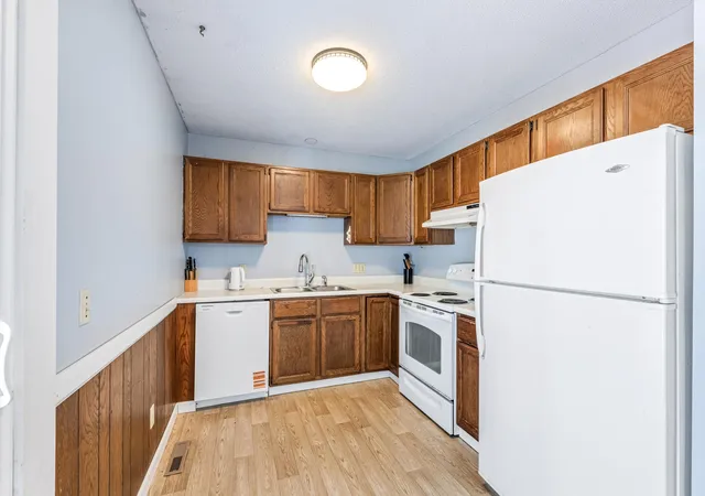 4th image of 3821 15Th Ave Nw, Rochester, MN 55901 | MLS# 7093235