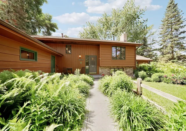4th image of 9325 31St Ave N, New Hope, MN 55427 | MLS# 7093258