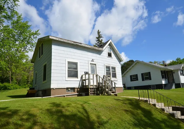 3rd image of 4011 W 9th Street, Duluth, MN 55807 | MLS# 7093274