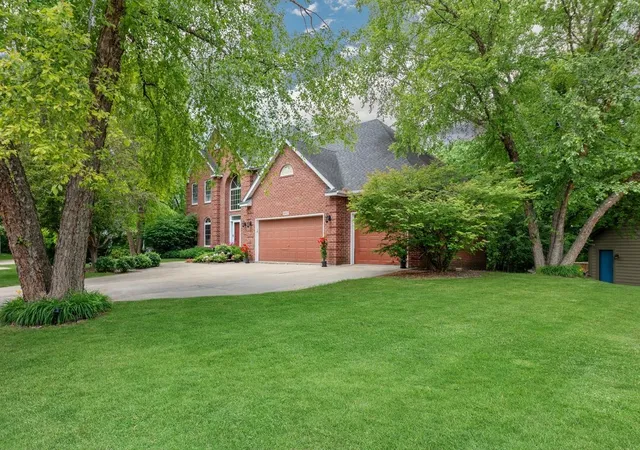 Photo 3 of Single family home for sale at 16857 Jackpine Way, Lakeville, MN 55044 | MLS# 7093282 | Listing updated on 2026-08-28