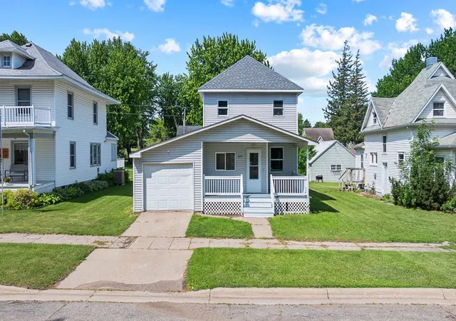 Photo 2 of Single family home for sale at 204 1st Street, Russell, MN 56169 | MLS# 7093313 | Listing updated on 2026-07-28