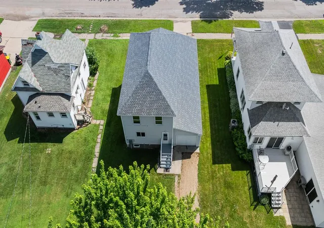 Photo 4 of Single family home for sale at 204 1st Street, Russell, MN 56169 | MLS# 7093313 | Listing updated on 2026-07-28