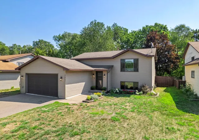 Photo 1 of Sale Pending at 9807 Heath Ave S, Cottage Grove, MN 55016 | MLS# 7093347 | Listing updated on 2026-09-29