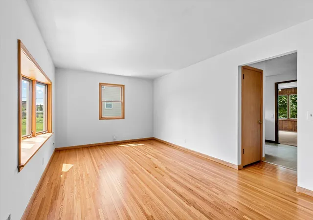 4th image of 6110 Starlite Blvd Ne, Fridley, MN 55432 | MLS# 7093359