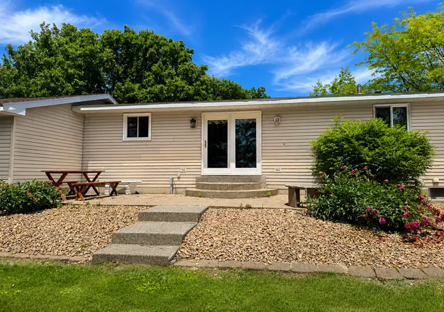 Homes for sale in Blooming Prairie, MN | 5121 Hwy 30 E, Blooming Prairie, MN 55917 | MLS# 7093392