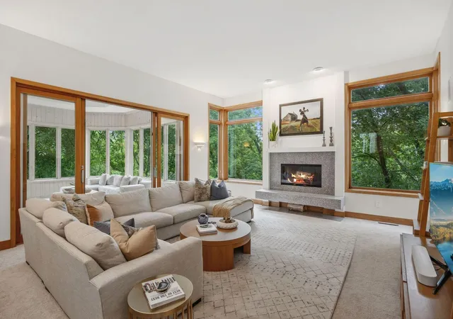 Homes for sale in Minnetonka, MN | 5429 Vining Point Rd, Minnetonka, MN 55345 | MLS# 7093458
