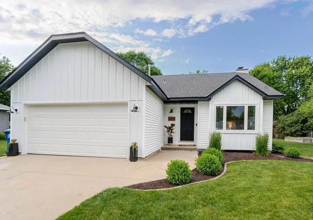 1st image of 205 11th St N, Sartell, MN 56377 | MLS# 7093474