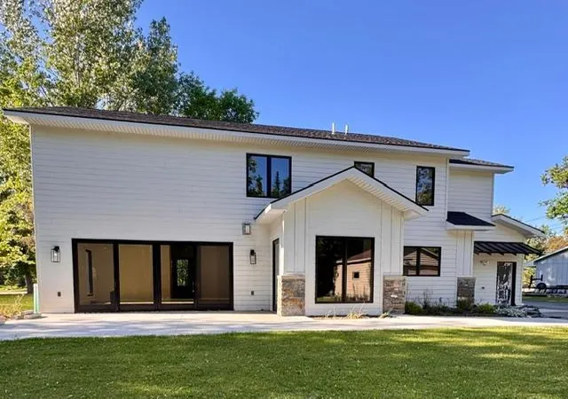 Homes for sale in International Falls, MN | 305 Shorewood Dr, International Falls, MN 56649 | MLS# 7093502