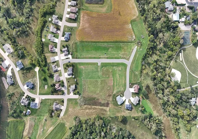 4th image of 215 Sweetwater Dr, Rollingstone, MN 55969 | MLS# 7093503