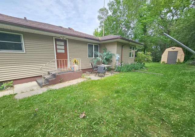 Homes for sale in Clarkfield, MN | 621 10Th Ave, Clarkfield, MN 56223 | MLS# 7093517