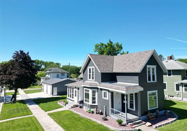 Homes for sale in Olivia, MN | 601 E Depue Ave, Olivia, MN 56277 | MLS# 7093570