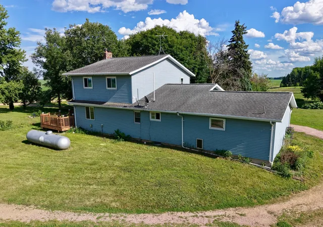Homes for sale in Mountain Lake, MN | 43365 590Th Ave, Mountain Lake, MN 56159 | MLS# 7093574
