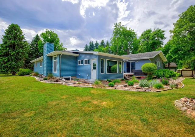 Photo 3 of Single family home for sale at 605 Sheyenne St, Horace, ND 58047 | MLS# 7093585 | Listing updated on 2026-10-08