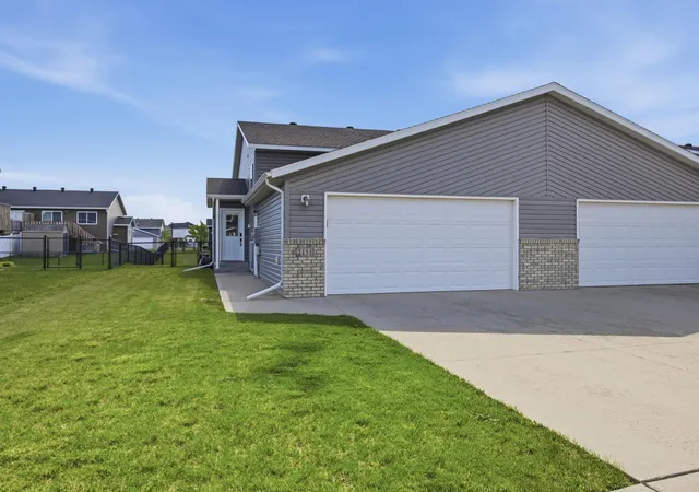 Homes for sale in West Fargo, ND | 2151 Admiral Dr W, West Fargo, ND 58078 | MLS# 7093664