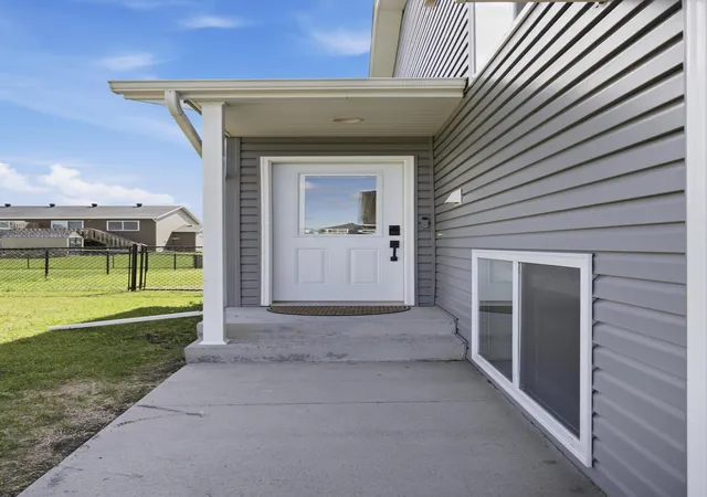 Homes for sale in West Fargo, ND | 2151 Admiral Dr W, West Fargo, ND 58078 | MLS# 7093664