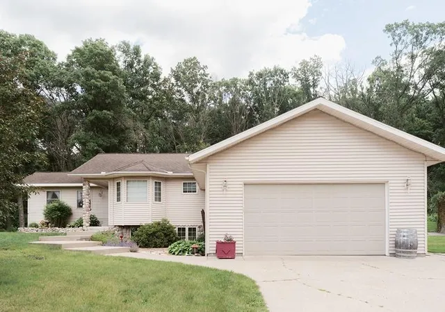 Homes for sale in Little Falls, MN | 11092 Harness Rd, Little Falls, MN 56345 | MLS# 7093675