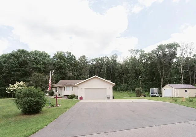 Homes for sale in Little Falls, MN | 11092 Harness Rd, Little Falls, MN 56345 | MLS# 7093675