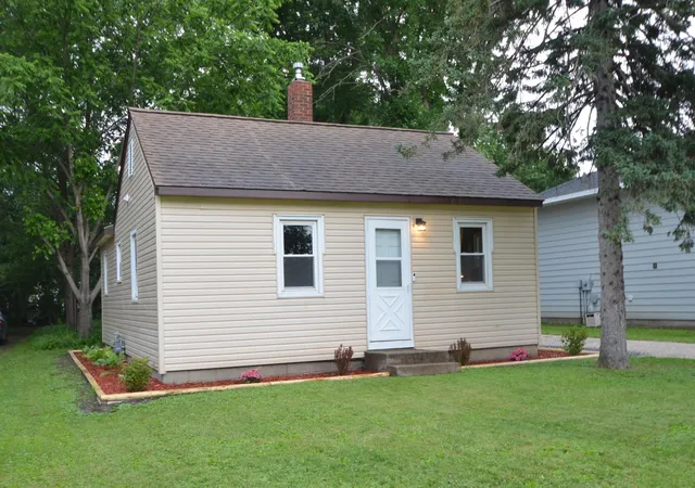 3rd image of 318 N Austin Ave, Litchfield, MN 55355 | MLS# 7093689