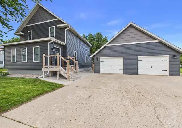 Homes for sale in Freeport, MN | 503 Main St E, Freeport, MN 56331 | MLS# 7093691