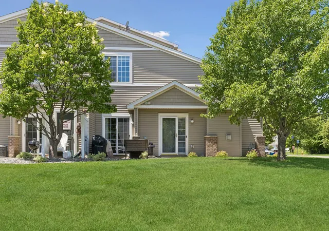 Homes for sale in Plymouth, MN | 5035 Garland Ln N #5035E, Plymouth, MN 55446 | MLS# 7093705