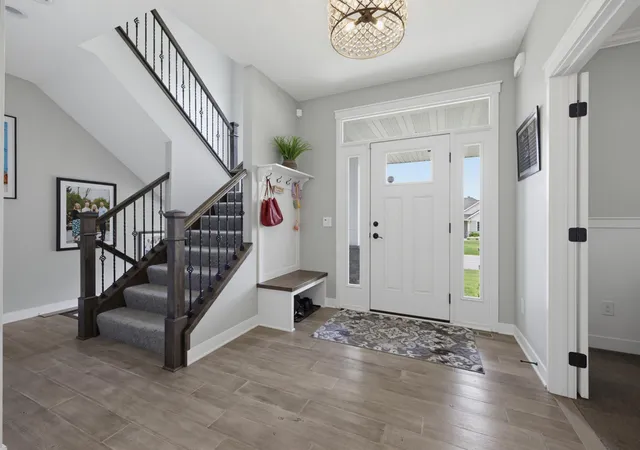 5th image of 6445 Black Berry Ct, Circle Pines, MN 55014 | MLS# 7093715