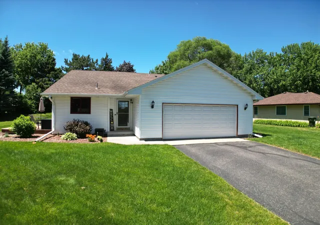 Homes for sale in West Saint Paul, MN | 1545 Waterloo Ave, West Saint Paul, MN 55118 | MLS# 7093718