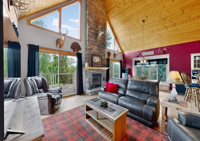 4th image of 31631 Ma Dailey Rd, Utica, MN 55979 | MLS# 7093776