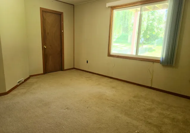 2nd image of 1504 Roundhouse Cir, Shakopee, MN 55379