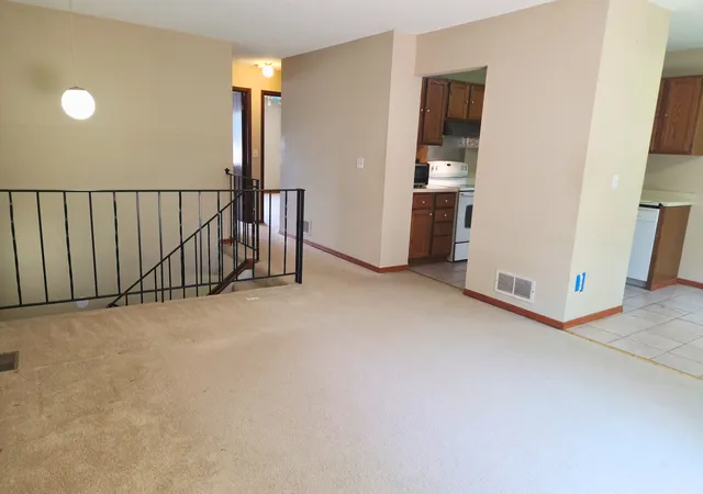 1st image of 1504 Roundhouse Cir, Shakopee, MN 55379 | MLS# 7093782