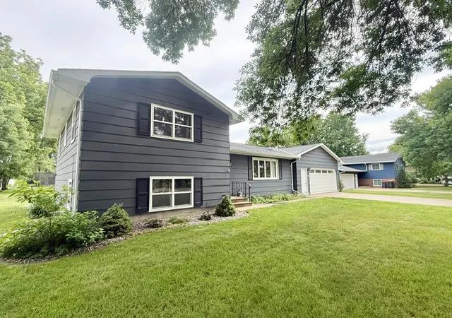 Homes for sale in Redwood Falls, MN | 103 Northwood Dr, Redwood Falls, MN 56283 | MLS# 7093784