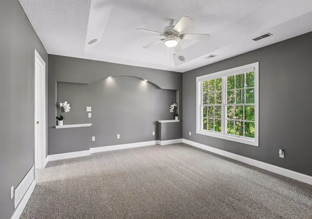 Photo 3 of Sale Pending at 10577 Alamo St Ne, Minneapolis, MN 55449 | MLS# 7093801 | Listing updated on 2026-08-24