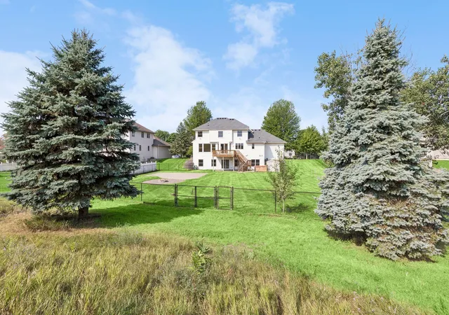 Photo 4 of Sale Pending at 10577 Alamo St NE, Minneapolis, MN 55449 | MLS# 7093801 | Listing updated on 2026-08-24