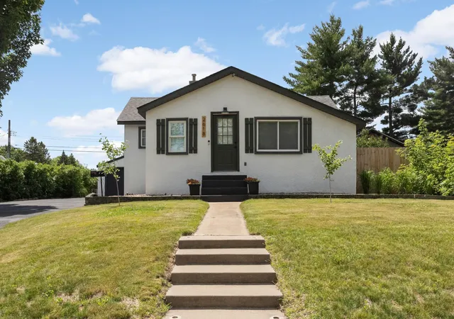 Homes for sale in North Saint Paul, MN | 2618 South Ave E, North Saint Paul, MN 55109 | MLS# 7093833