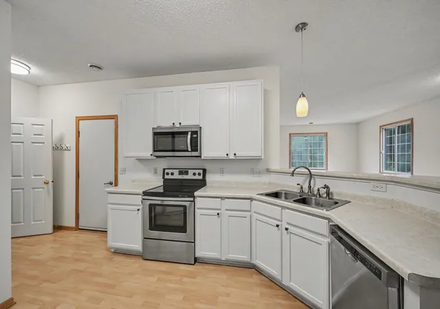 Homes for sale in Farmington, MN | 292 Tamarack Trl #808, Farmington, MN 55024 | MLS# 7093836
