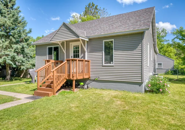 3rd image of 207 Ne 7Th St, Grand Rapids, MN 55744 | MLS# 7093884