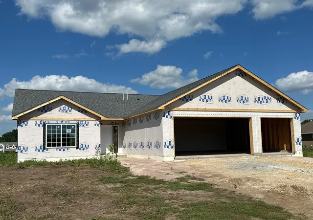 Photo 1 of Single family home for sale at 867 Goves Way, Madelia, MN 56062 | MLS# 7093908 | Listing updated on 2026-10-16