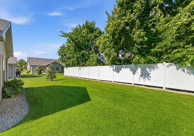 Photo 3 of Townhouse for sale at 1703 8th Avenue N, Princeton, MN 55371 | MLS# 7093916 | Listing updated on 2026-08-27