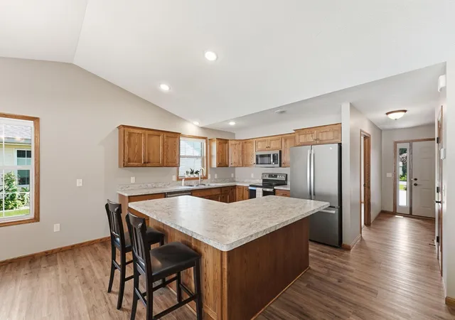 Photo 4 of Townhouse for sale at 1703 8th Avenue N, Princeton, MN 55371 | MLS# 7093916 | Listing updated on 2026-08-27